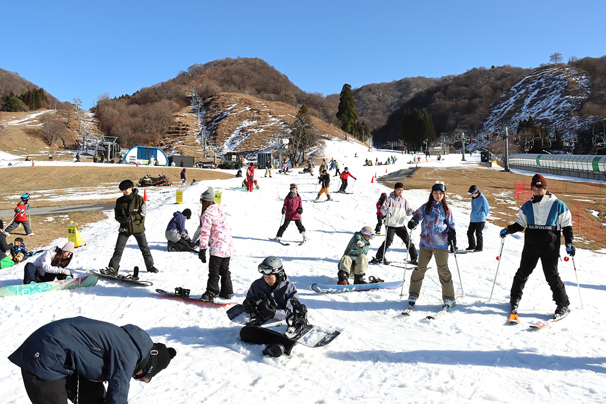 公式】グランスノー奥伊吹｜関西最大級のスキー場で冬を楽しもう！
